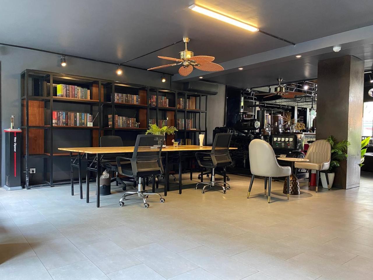Check Inn Phnom Penh Bkk1 מראה חיצוני תמונה