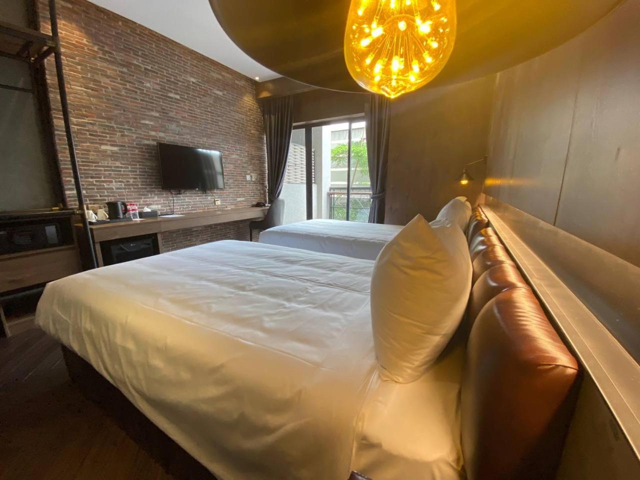 Check Inn Phnom Penh Bkk1 מראה חיצוני תמונה