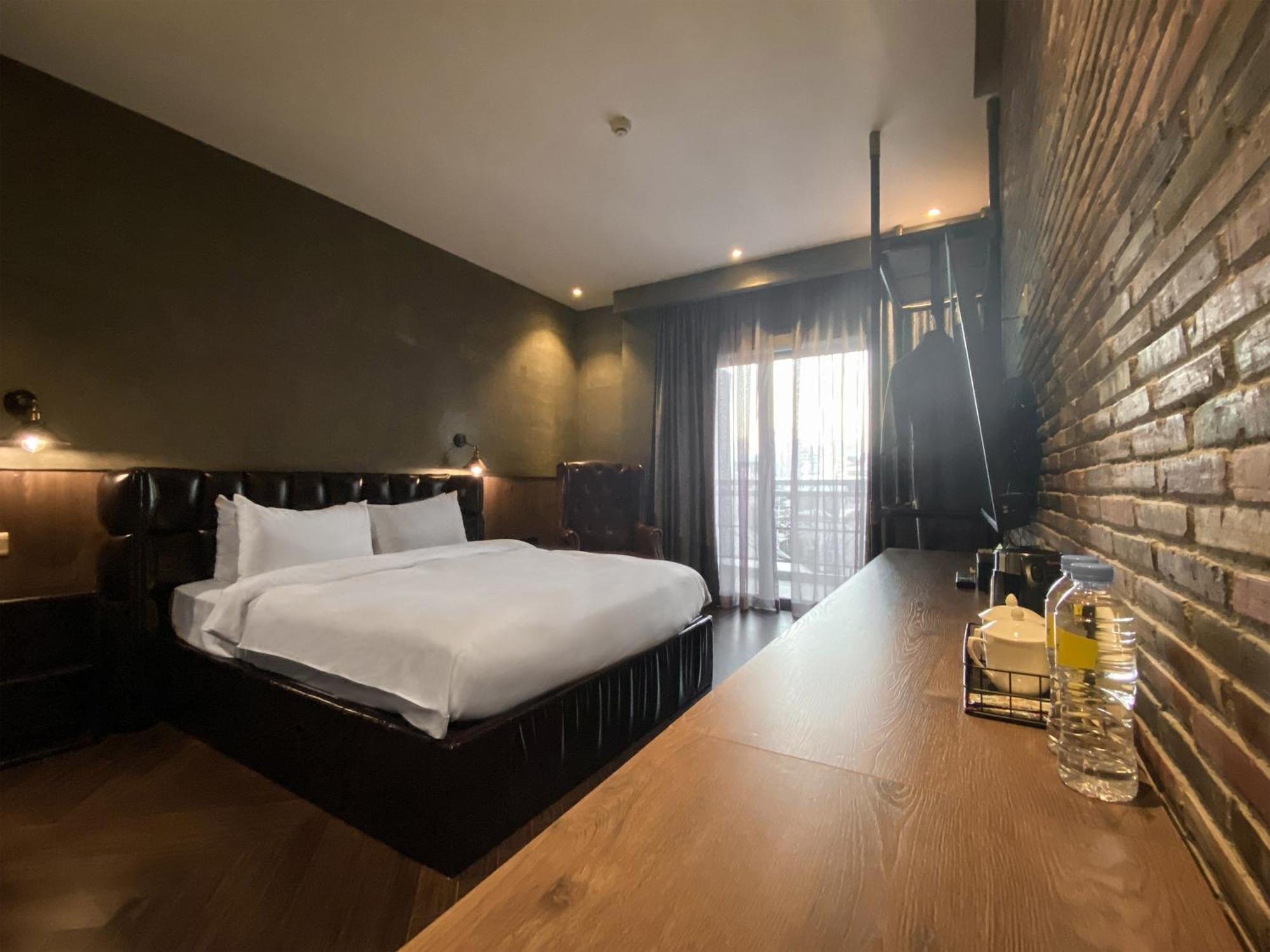 Check Inn Phnom Penh Bkk1 מראה חיצוני תמונה